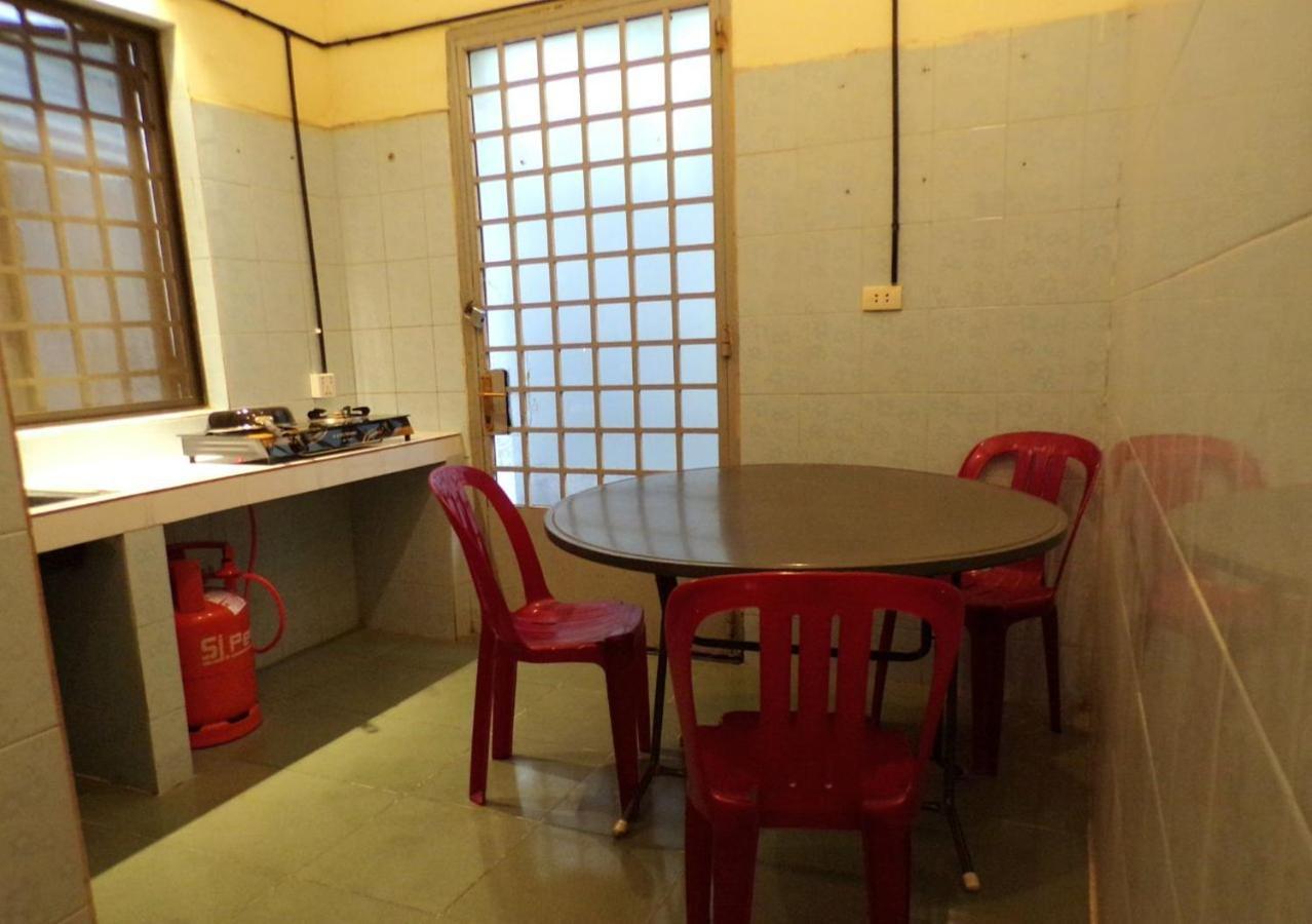Appartamento Dimocrata Phnom Penh Esterno foto